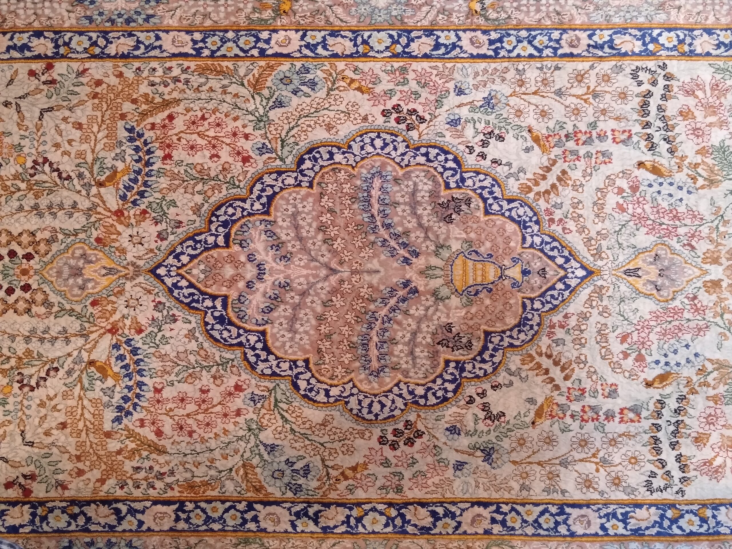 ペルシャ絨毯の世界
